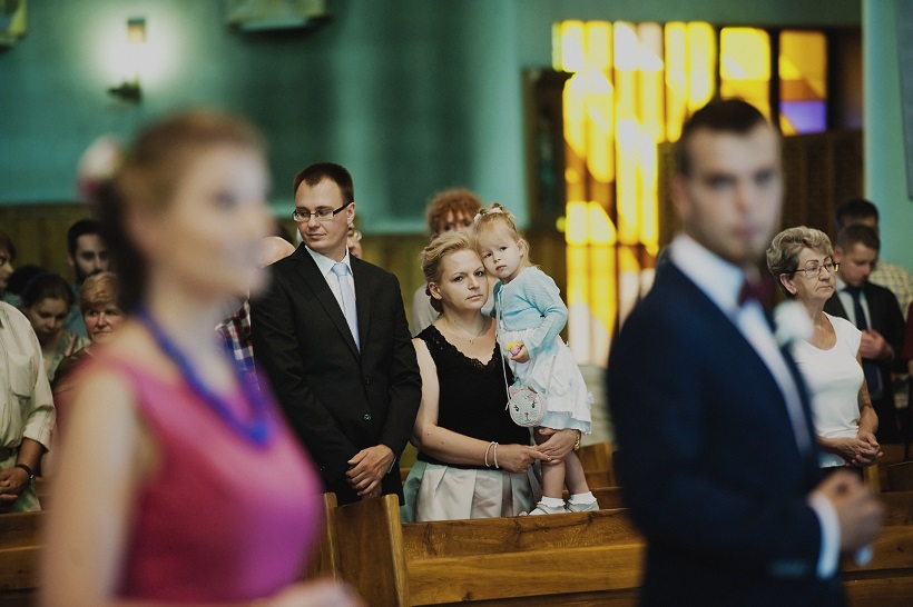 zdjęcia biały pałac Niesięcin
